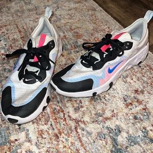 Nike colorful tennis shoes, size 7Y